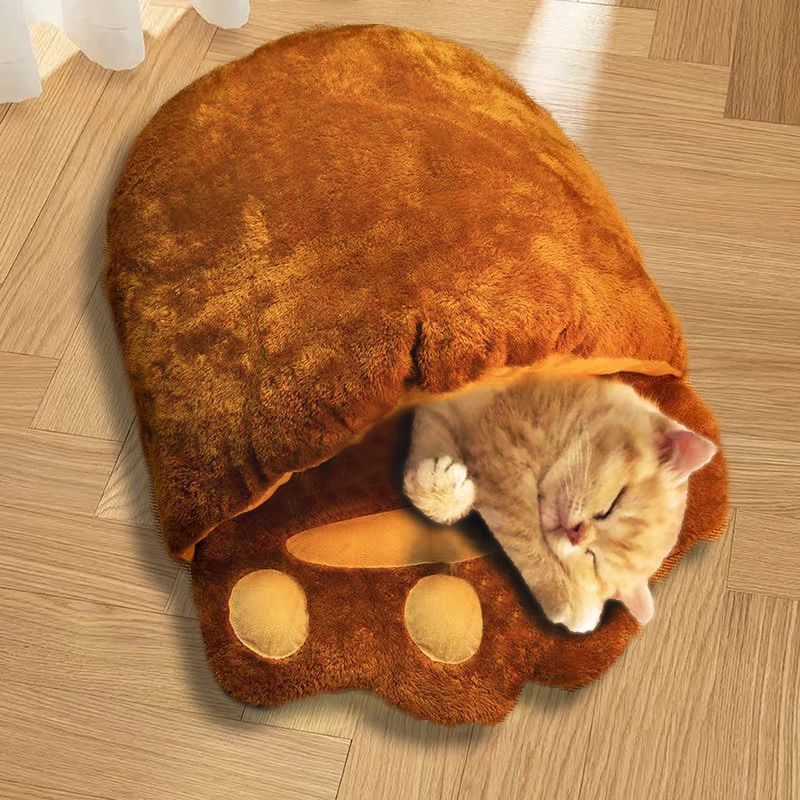 Winter Cozy Bear Paw Pet Bed